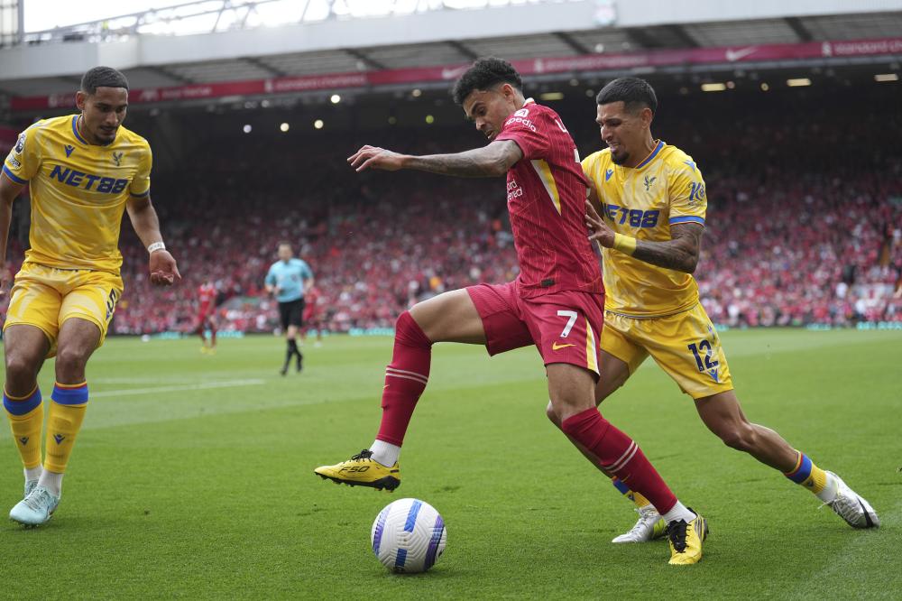 记者：德国足协内部有让诺伊尔回归的声音，需要纳帅主动出面